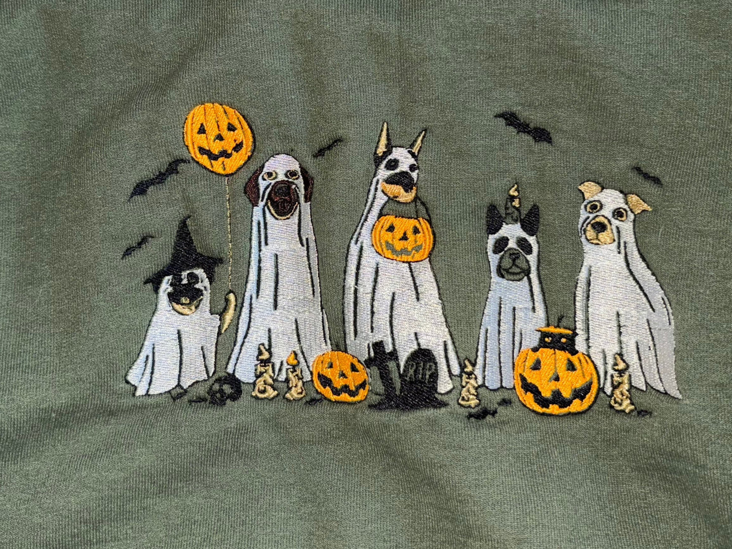 Ghost dog's (Halloween)